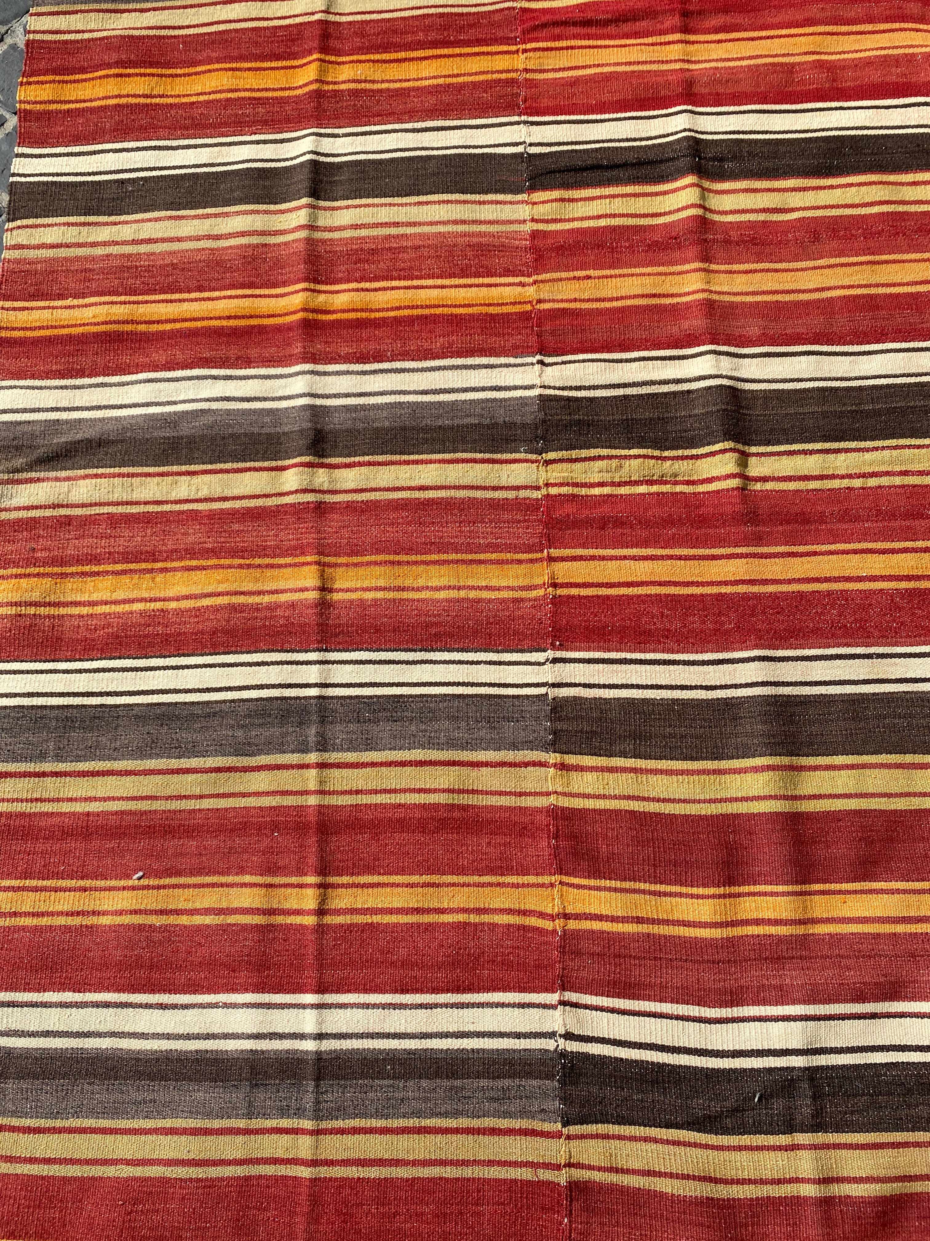 37895 Turkish Kilim