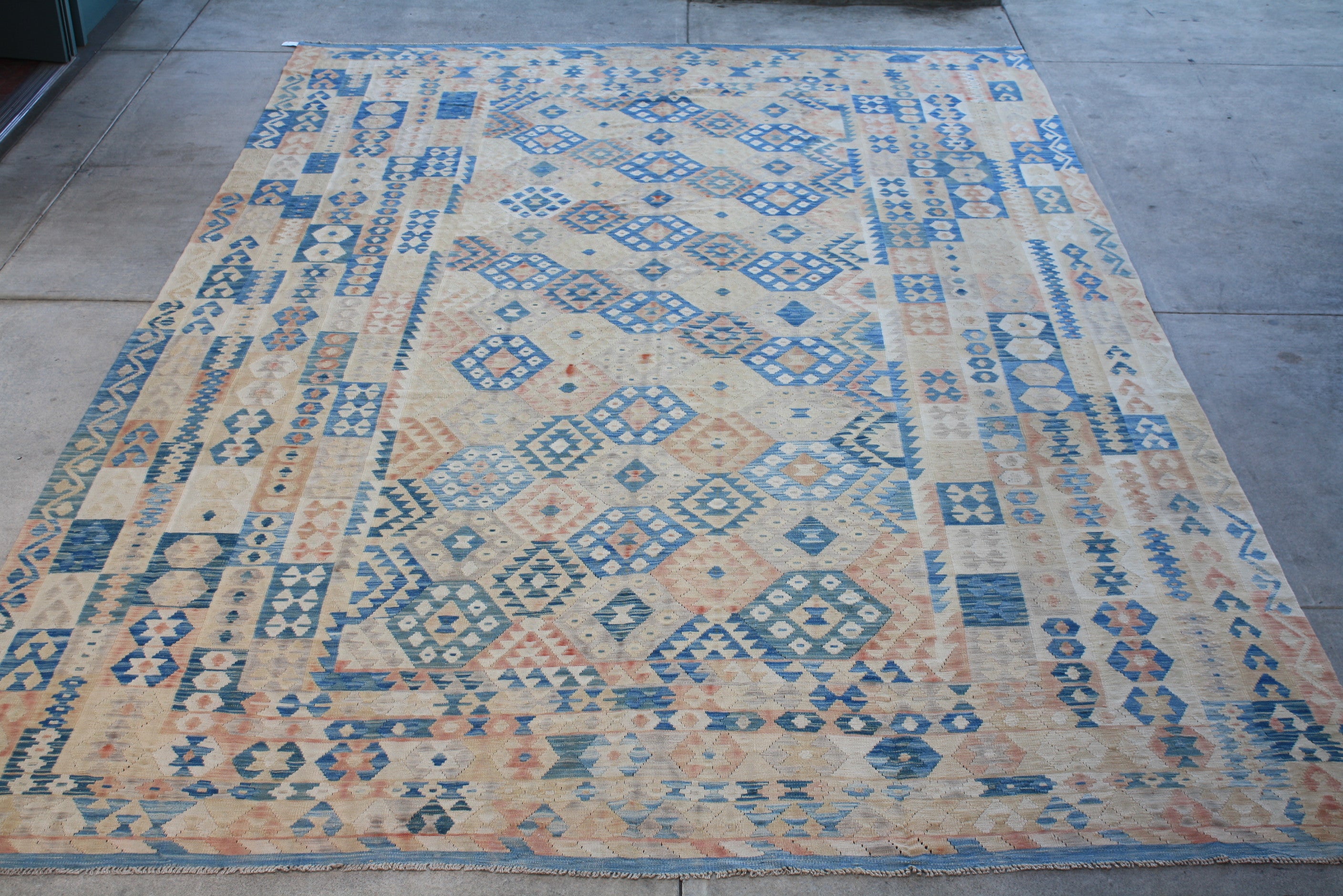 58704 kilim 9.9x15.8.JPG