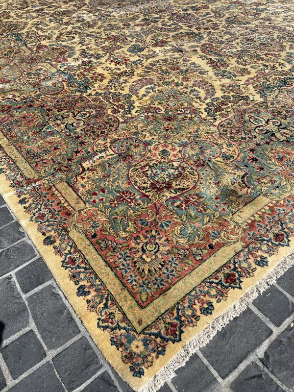 63482 Antique Kerman Oversize 13'8" x 19'8"