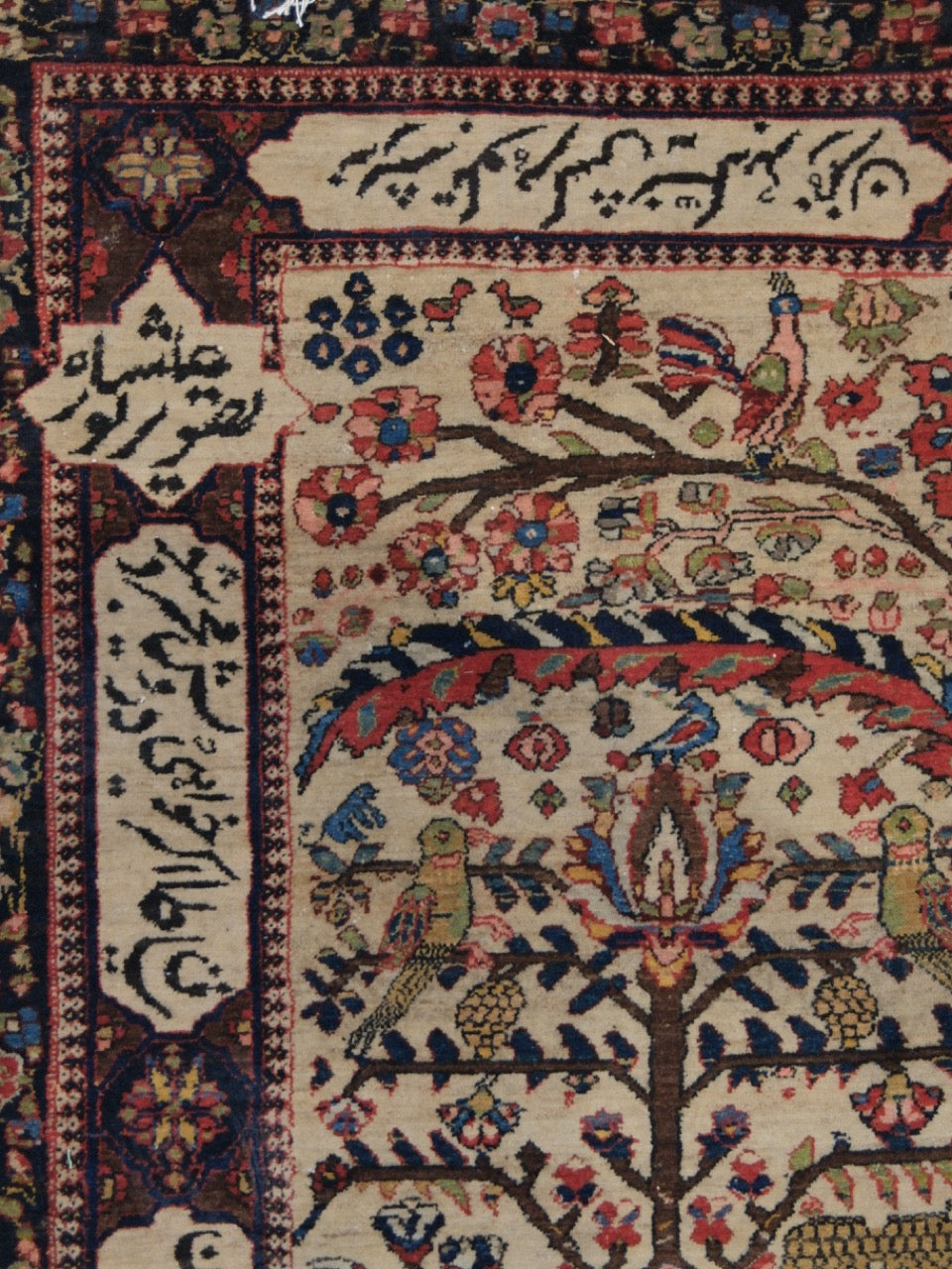 61285 Antique Bakhtiar rug 4.7x5.6