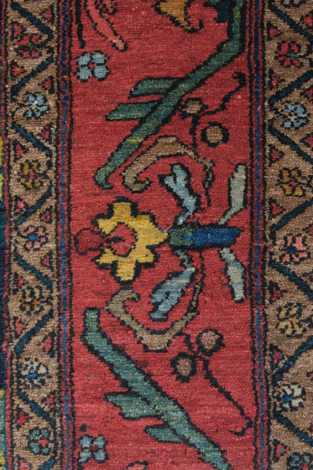 987 AL Antique Iran Bakhtiar 4'11"x6'8"