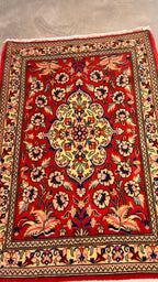 10497 2'6"x3'8" Persian Saruk