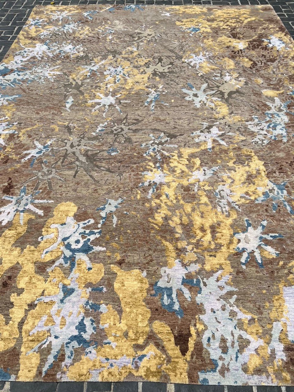 55694 Fine Wool and Silk  9.0x12.0