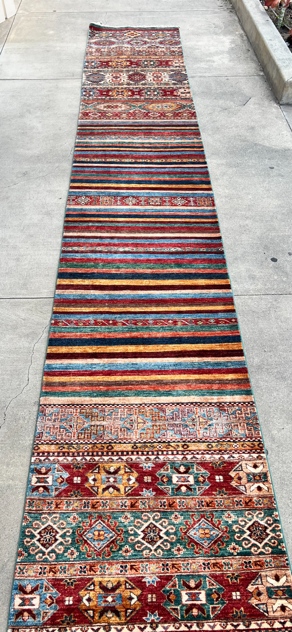 C6280105 Traditional Runner