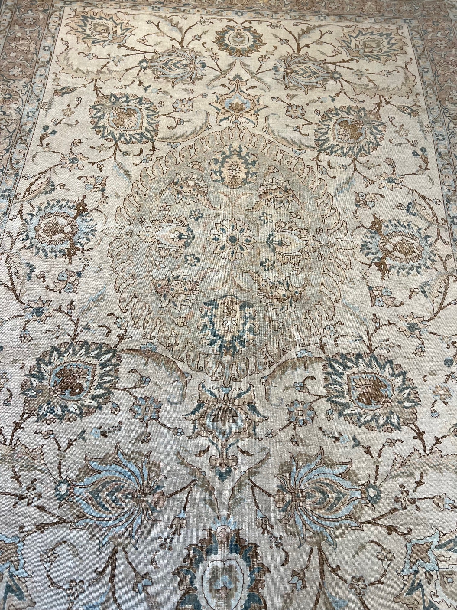 64120 7'9"x10'8" Tabriz