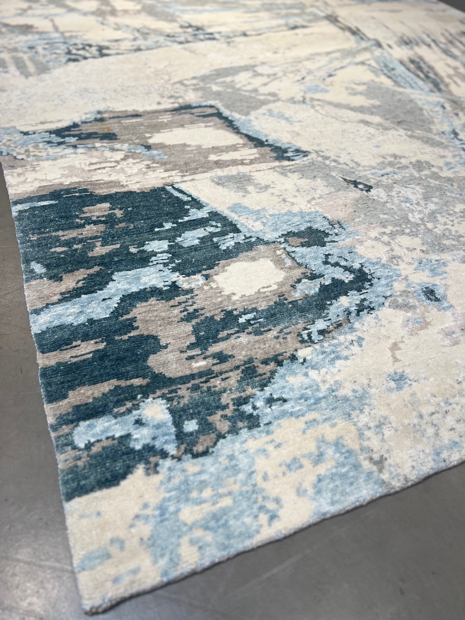 1013 8'x10' Kalaty Orion ON1163 Azure/Greys