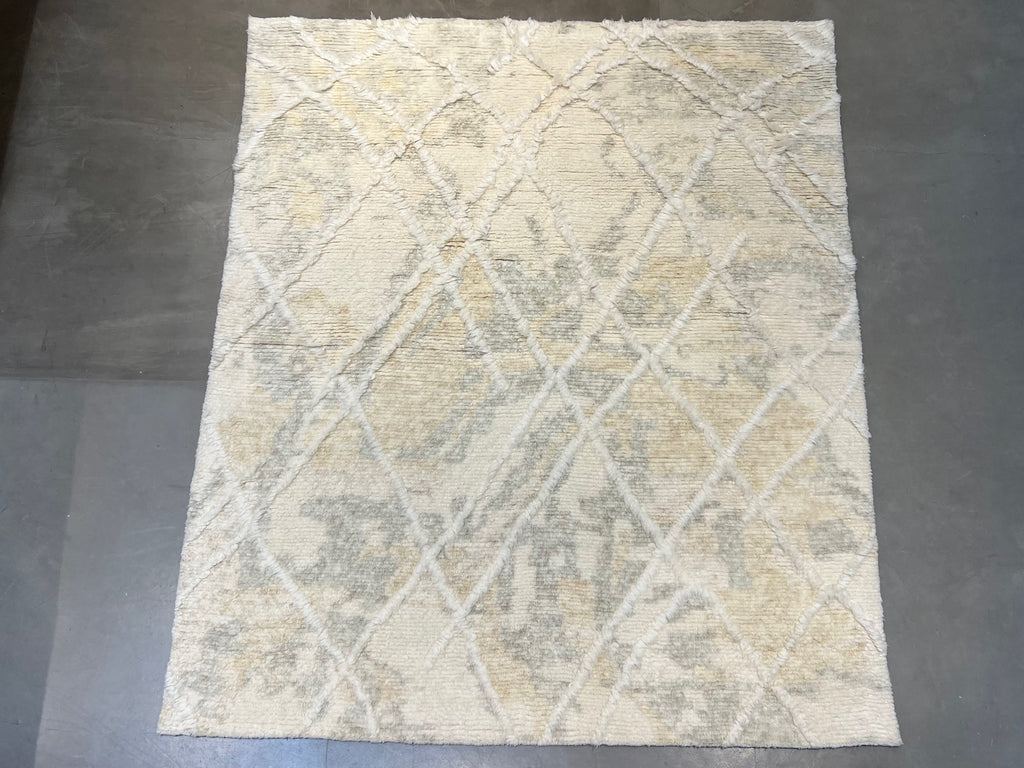 P81642 8'x10'  Hand made wool Moroccon design liquidation