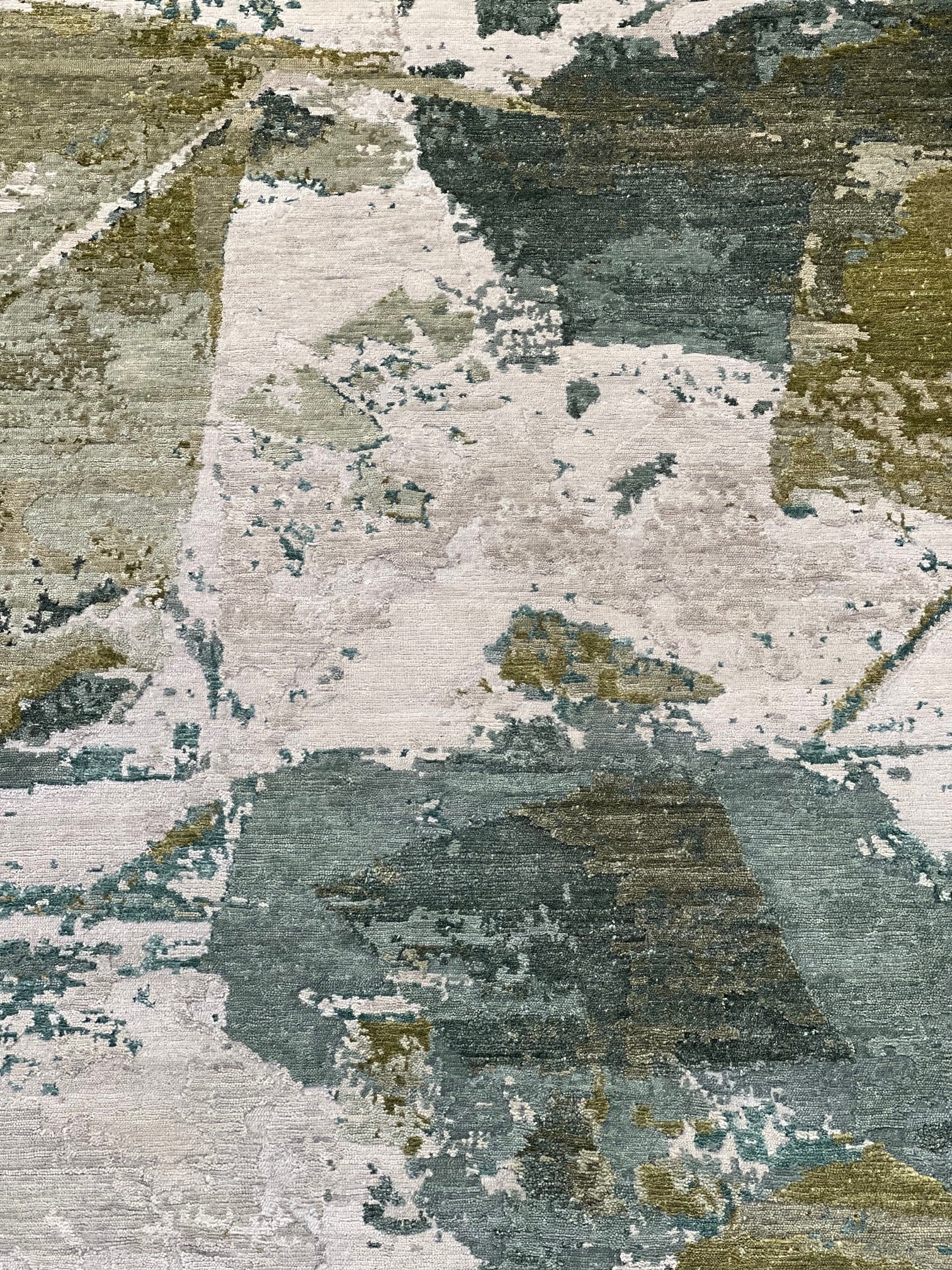 1011 8'x10' Kalaty ON1167 Green Tones/Ivory Abstract