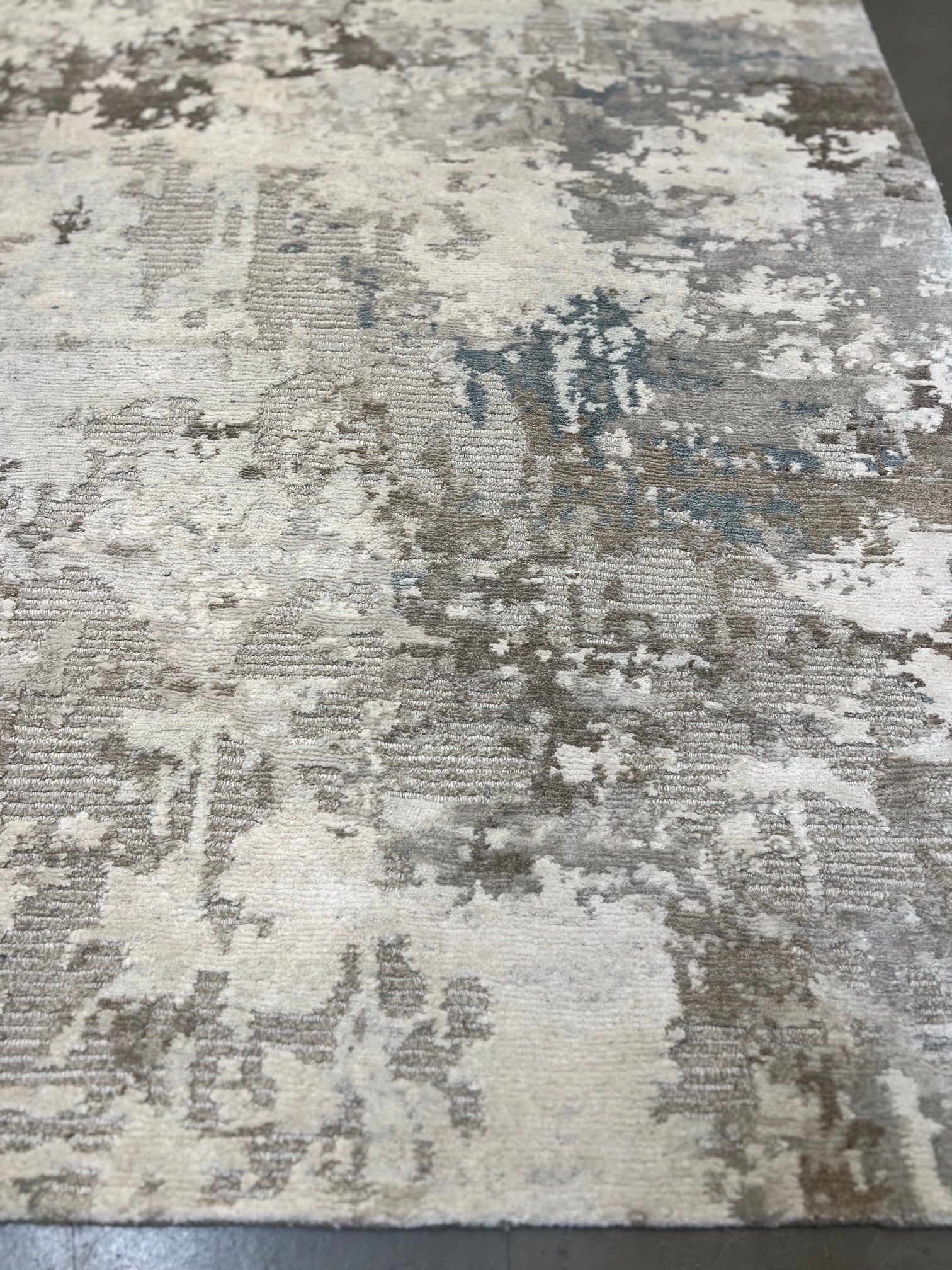 1009 8'x10' Hand knotted Modern Kalaty Elara 376