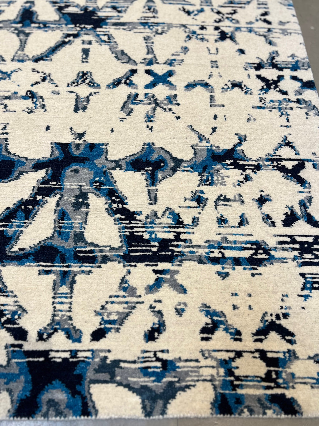 60596 8'x10' Tmarian Malta Indigo White