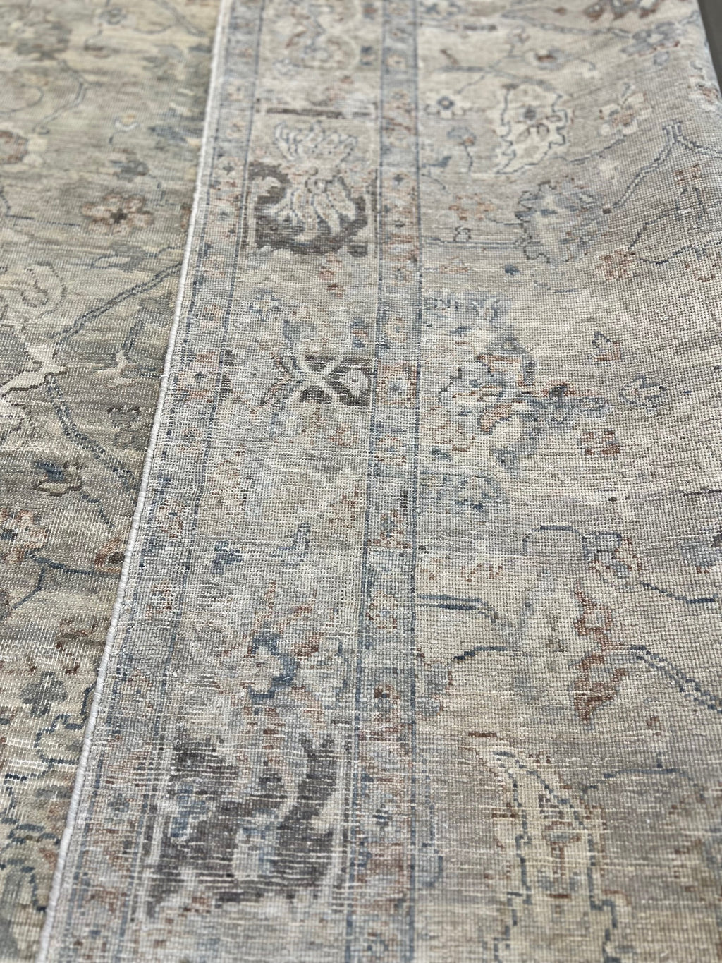 1027B  8'x10' Kalaty Lyra LR-815 Earth Tones
