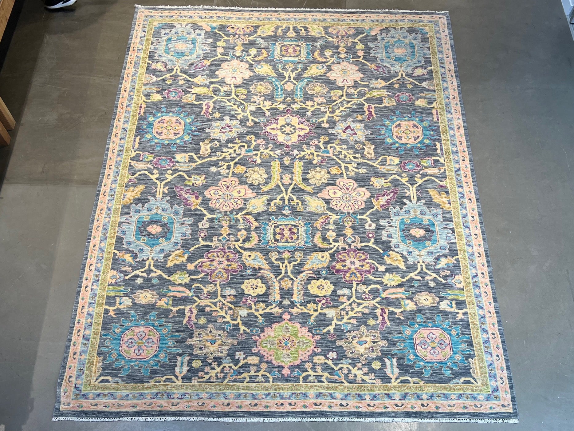 64005 9'4"x12'7" Karina