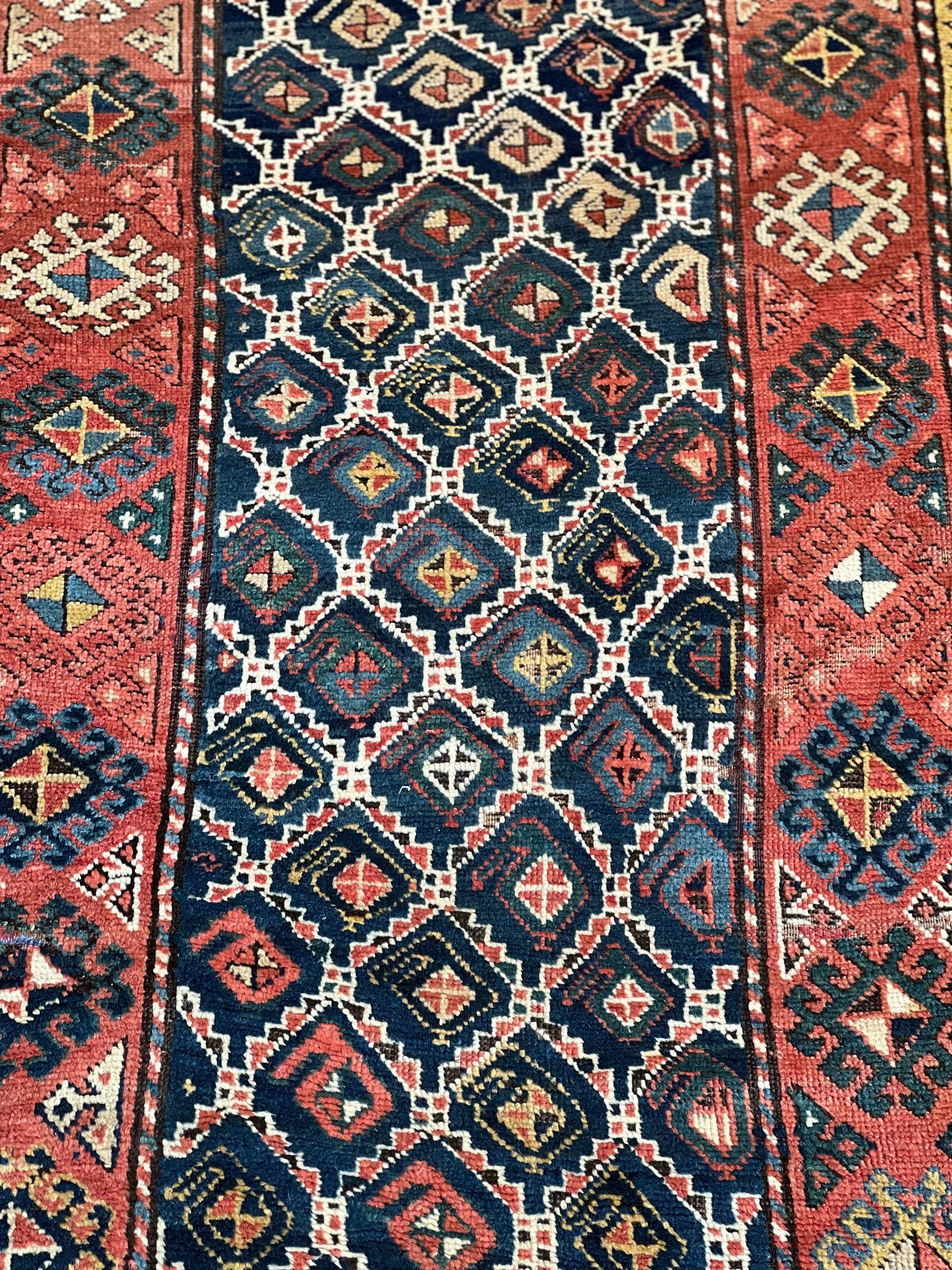 61961 Runner 3'9"x9'11"