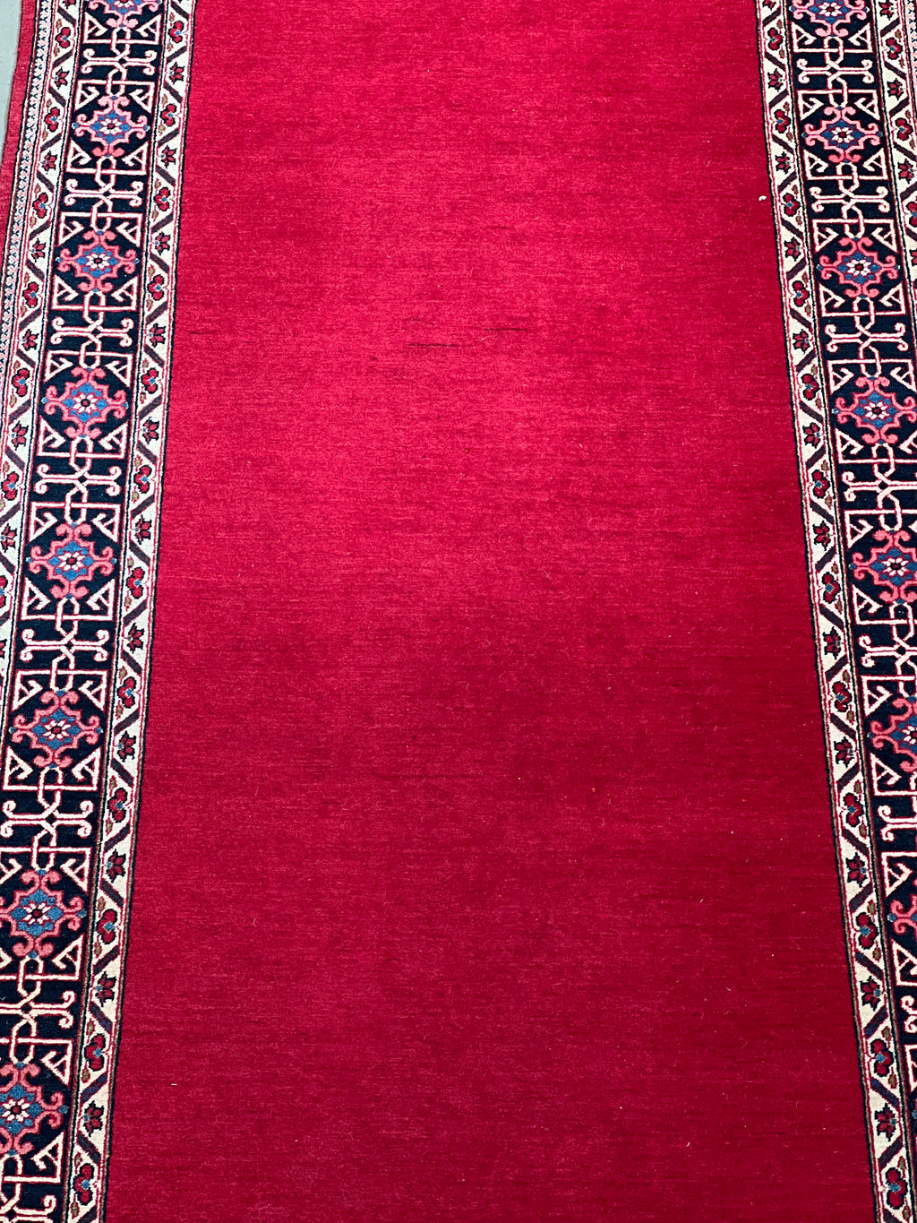 40125 Kashan Runner 3'8"x18'3"