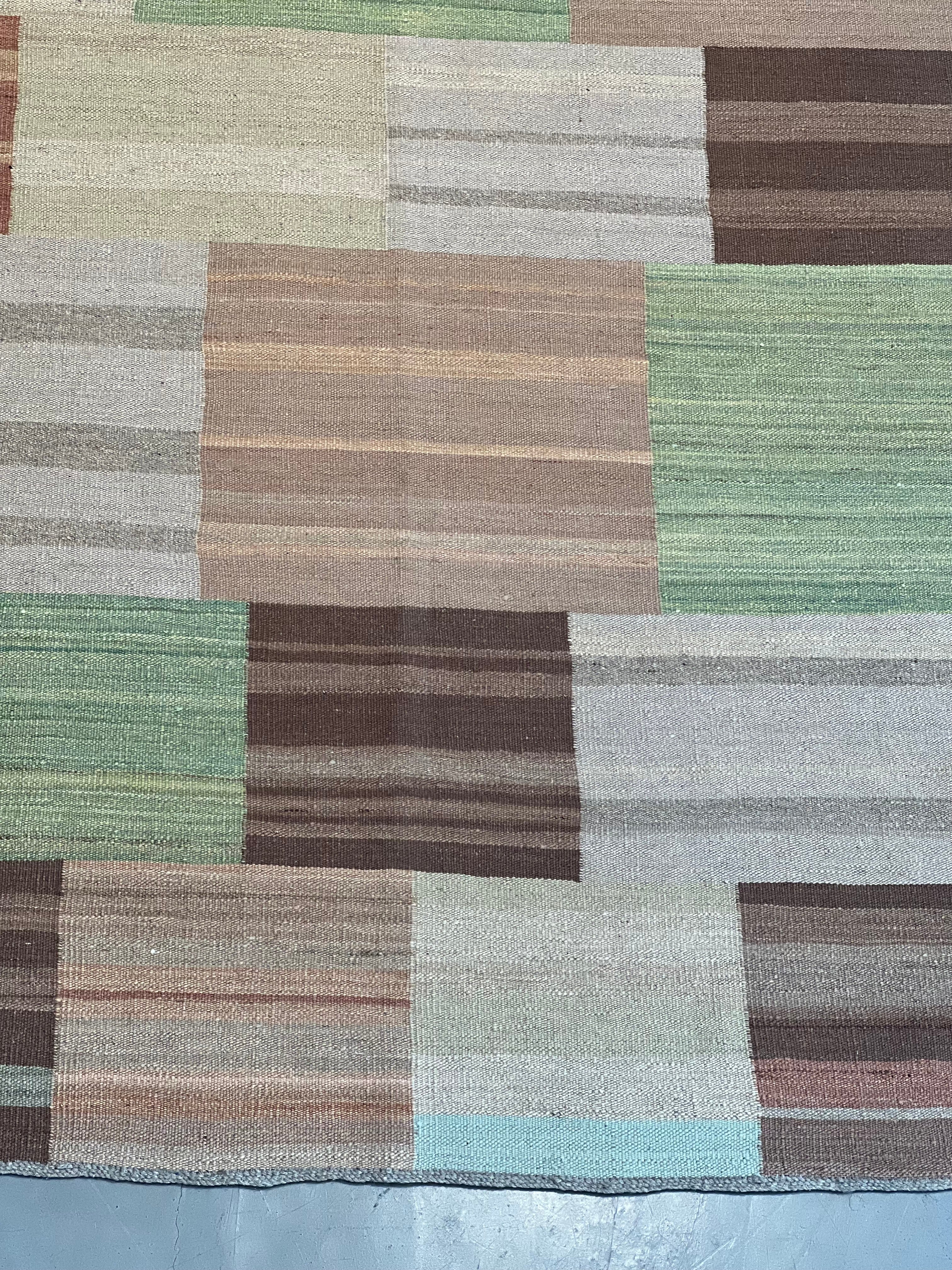 54368 Kilim 8'7"x9'7"