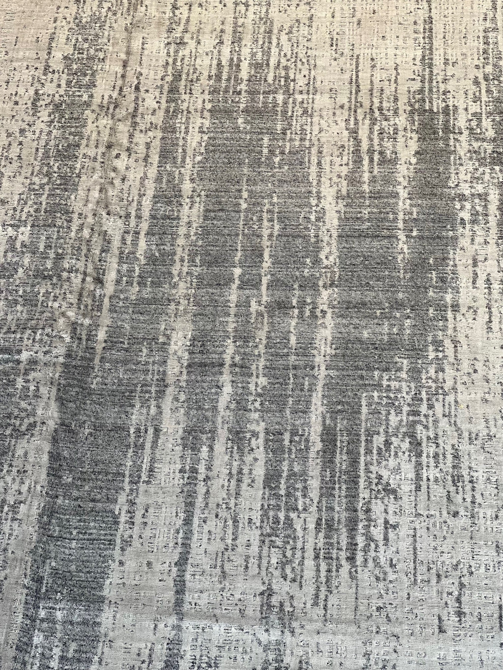 P6510004 Oversize India 11'11"x17'11"