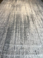 P6510004 Oversize India 11'11"x17'11"