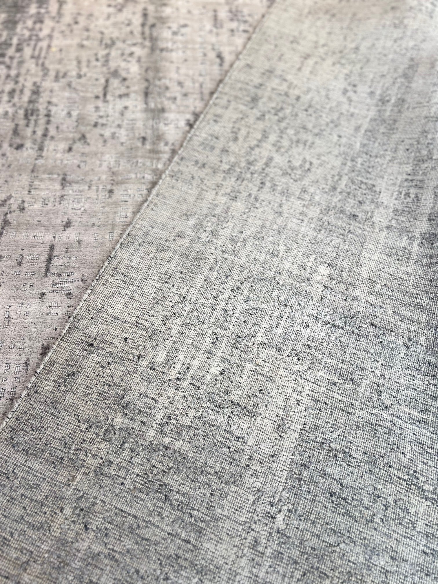 P6510004 Oversize India 11'11"x17'11"