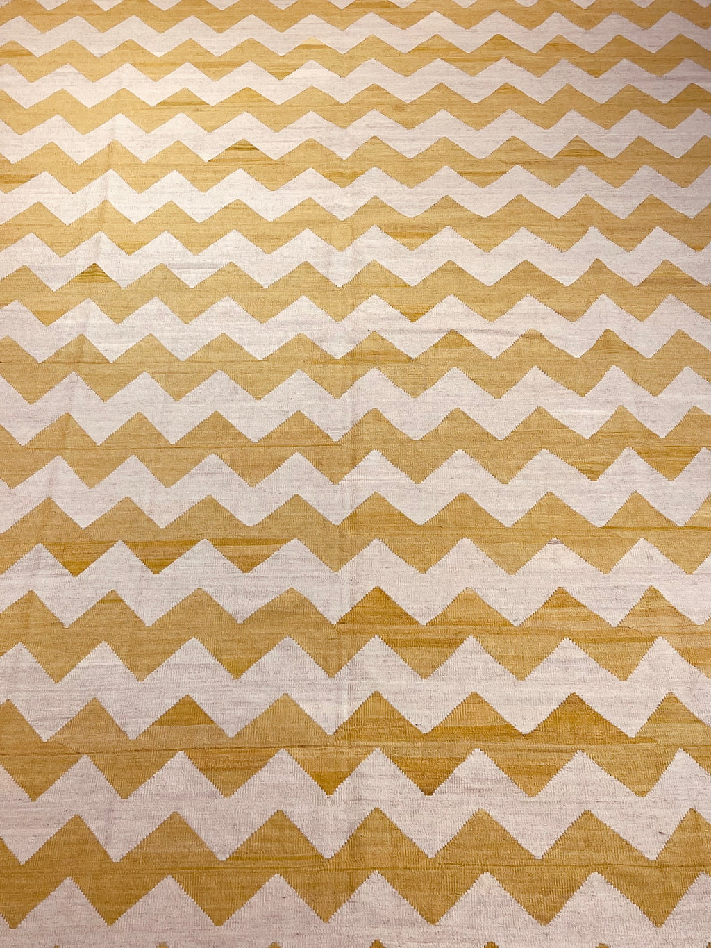 57046 10'2"x12'4" Kilim