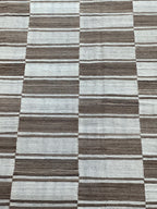 33943 9'8"x12'10" Kilim