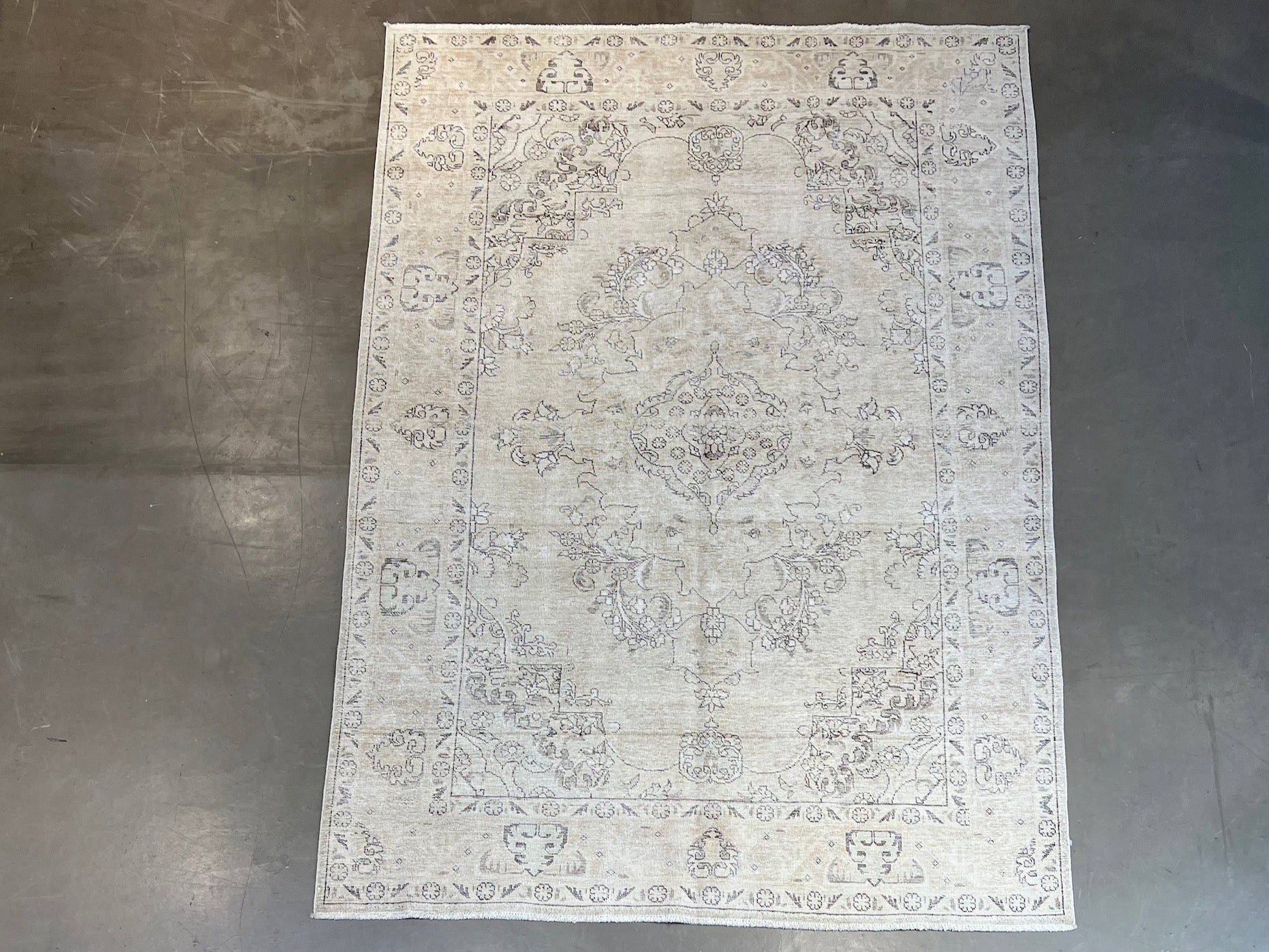 P927/102/14638 6'8"x9'5" Vintage Tabriz