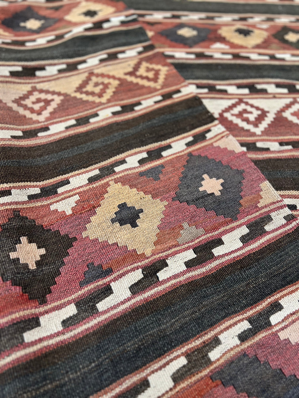 P5216 4'3"x7'5" Flatwoven Afgan Kilim