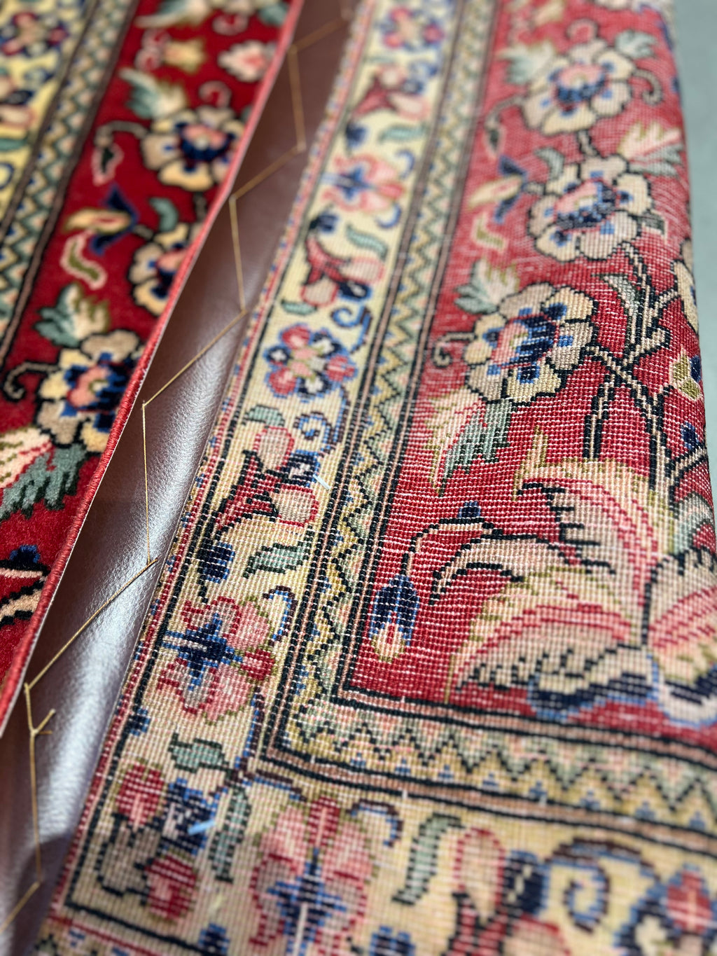 10497 2'6"x3'8" Persian Saruk