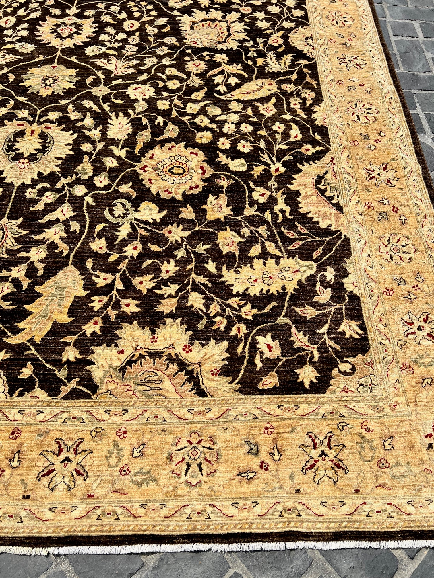 C397/334 Paki Sultan Rug