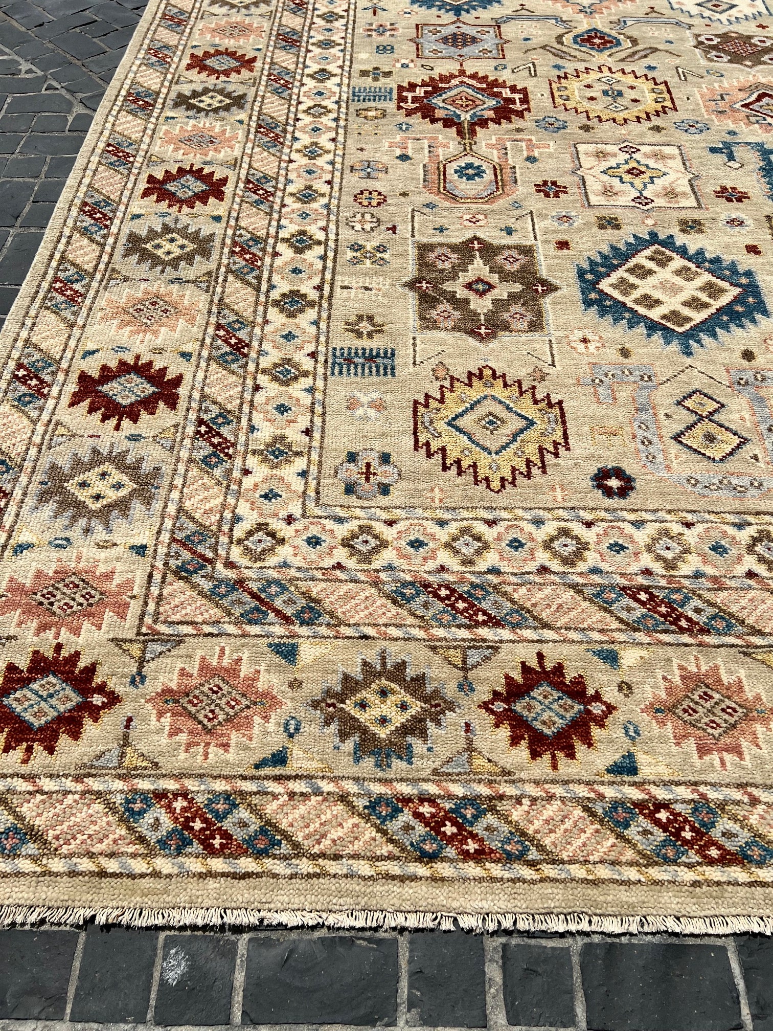 66473  Mahal design rug 10'x14'