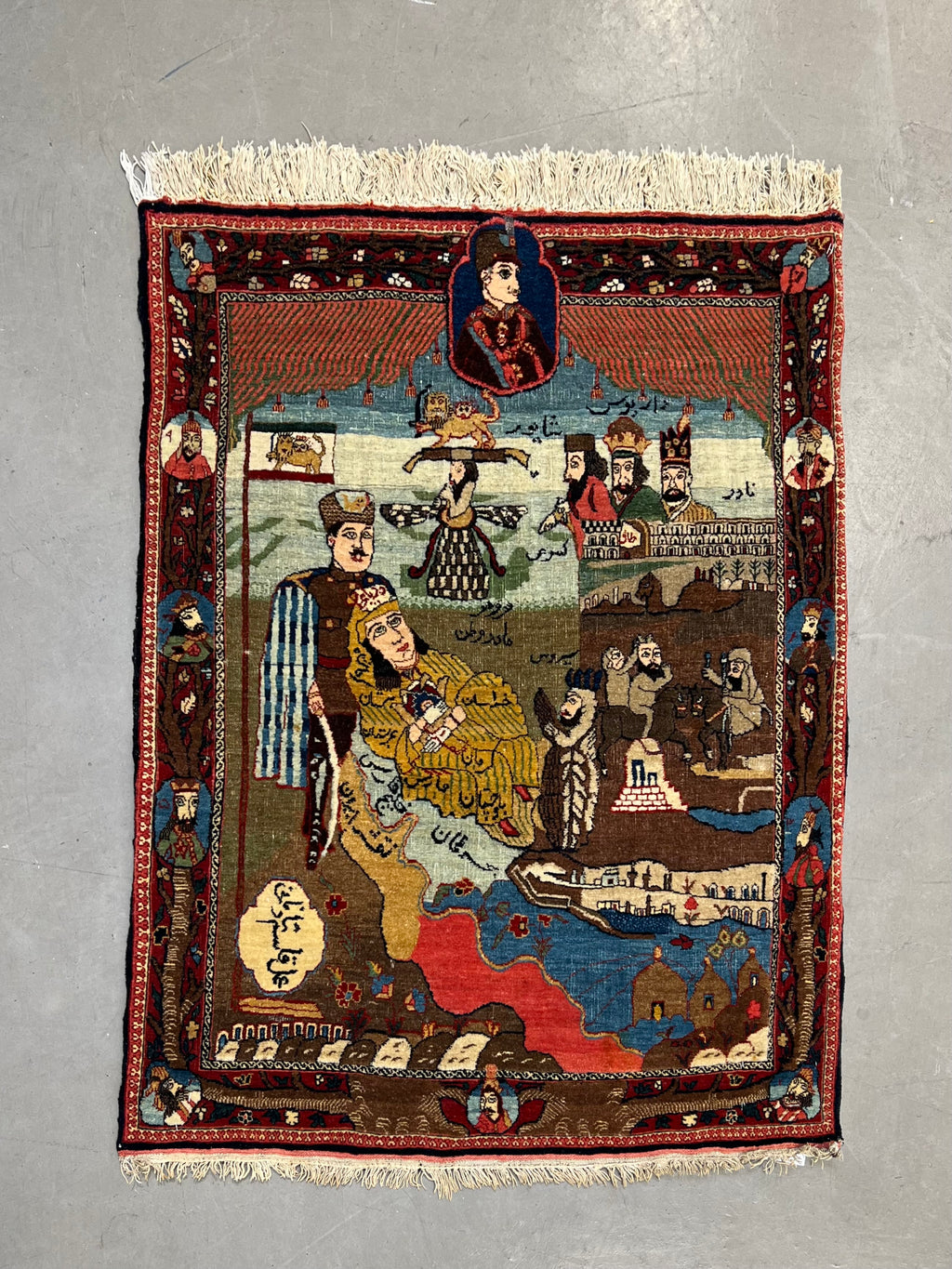 61268 2'8"x3'6" Reza Shah//Map of Iran