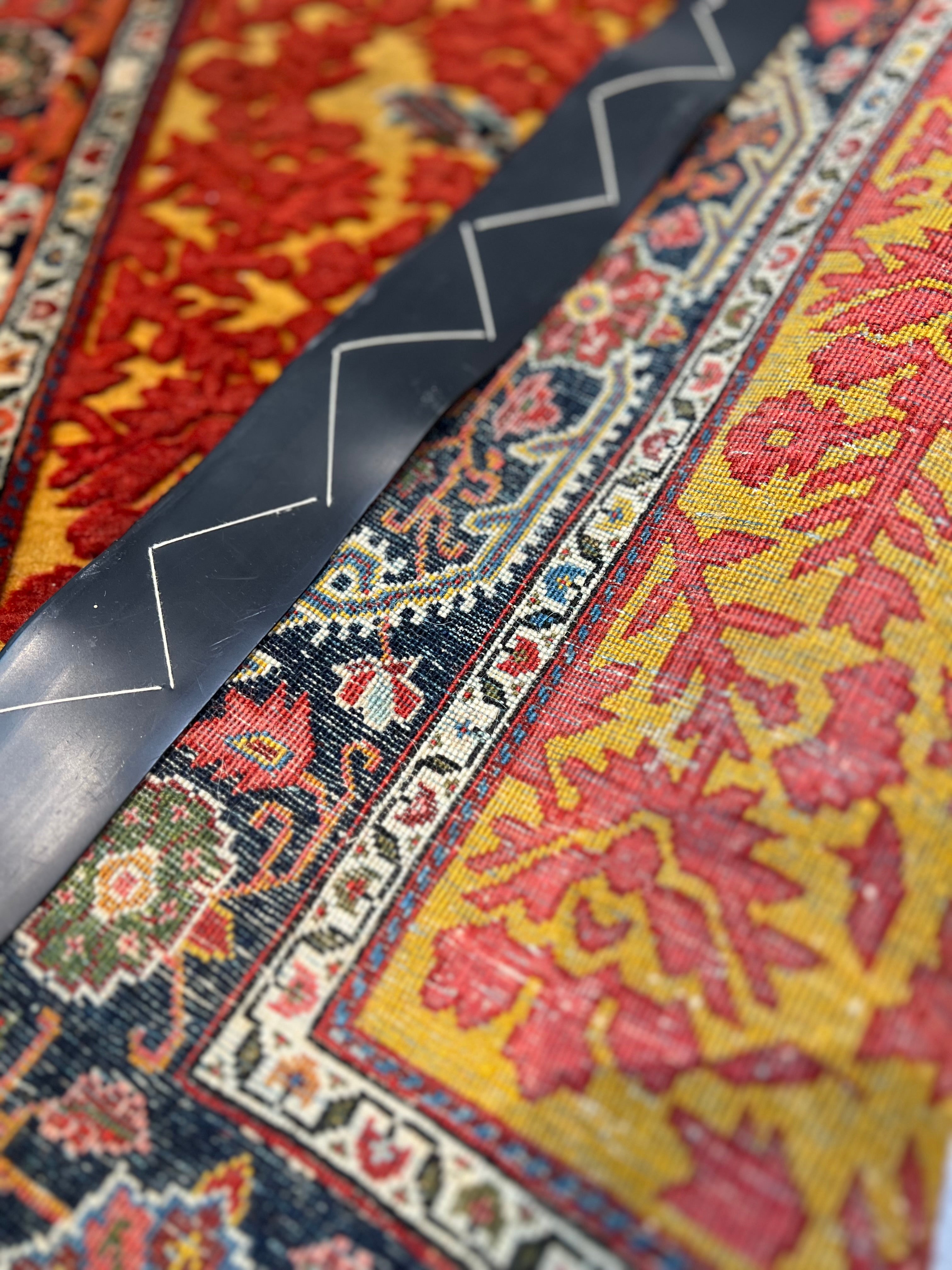 Antique Jozan 2'x2'6"