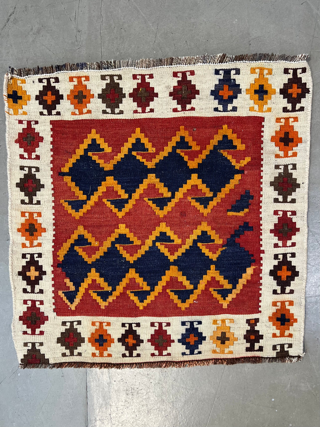 Small Ghashghaie  2'x2' Sampler