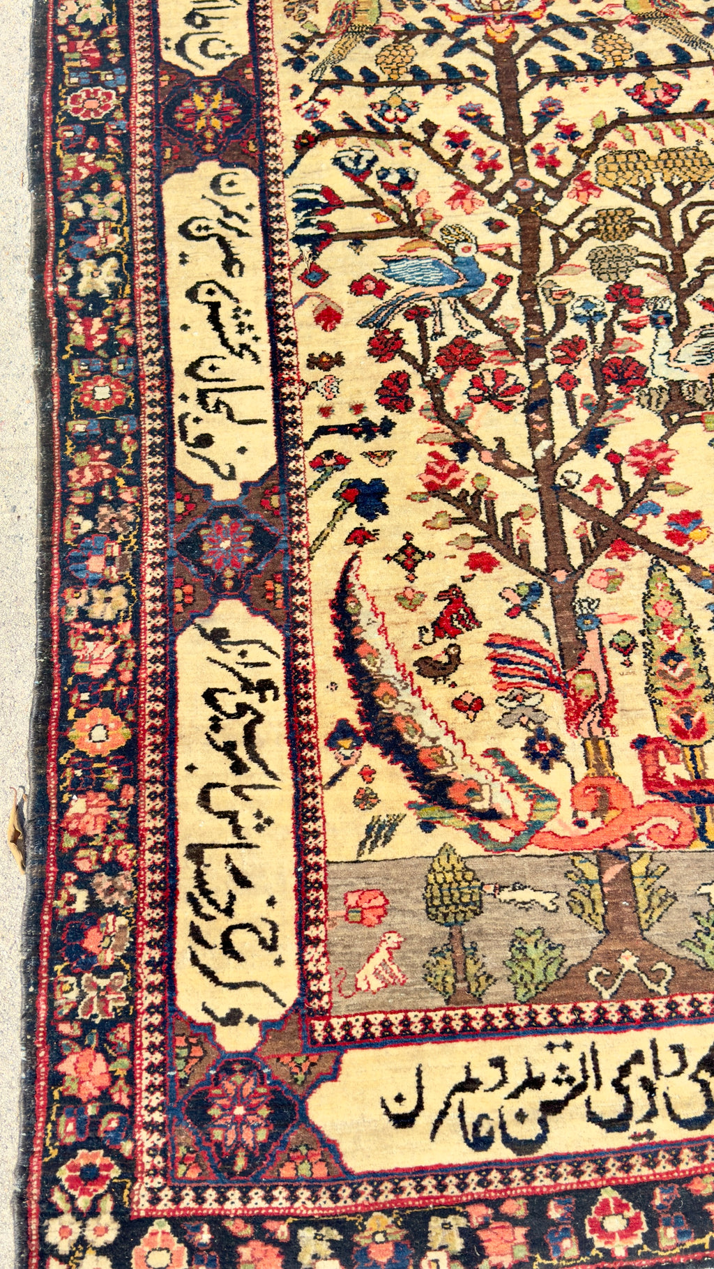 61285 Antique Bakhtiar rug 4.7x5.6