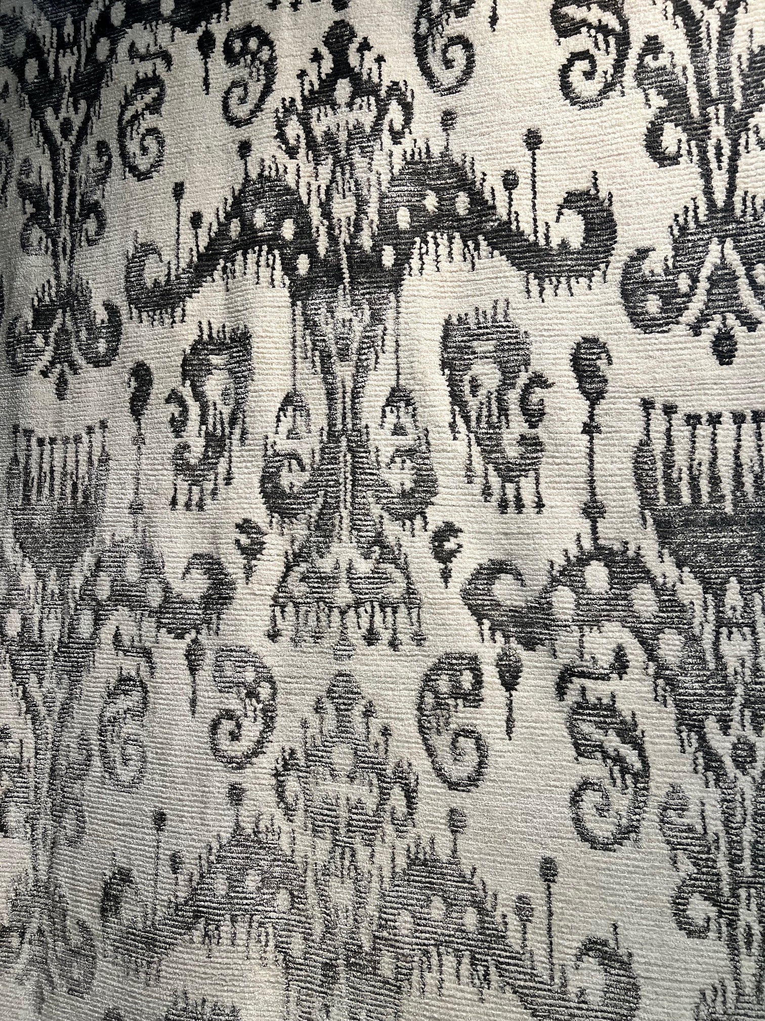 59256  Tamarian Nepalese Samsara PW Alabaster