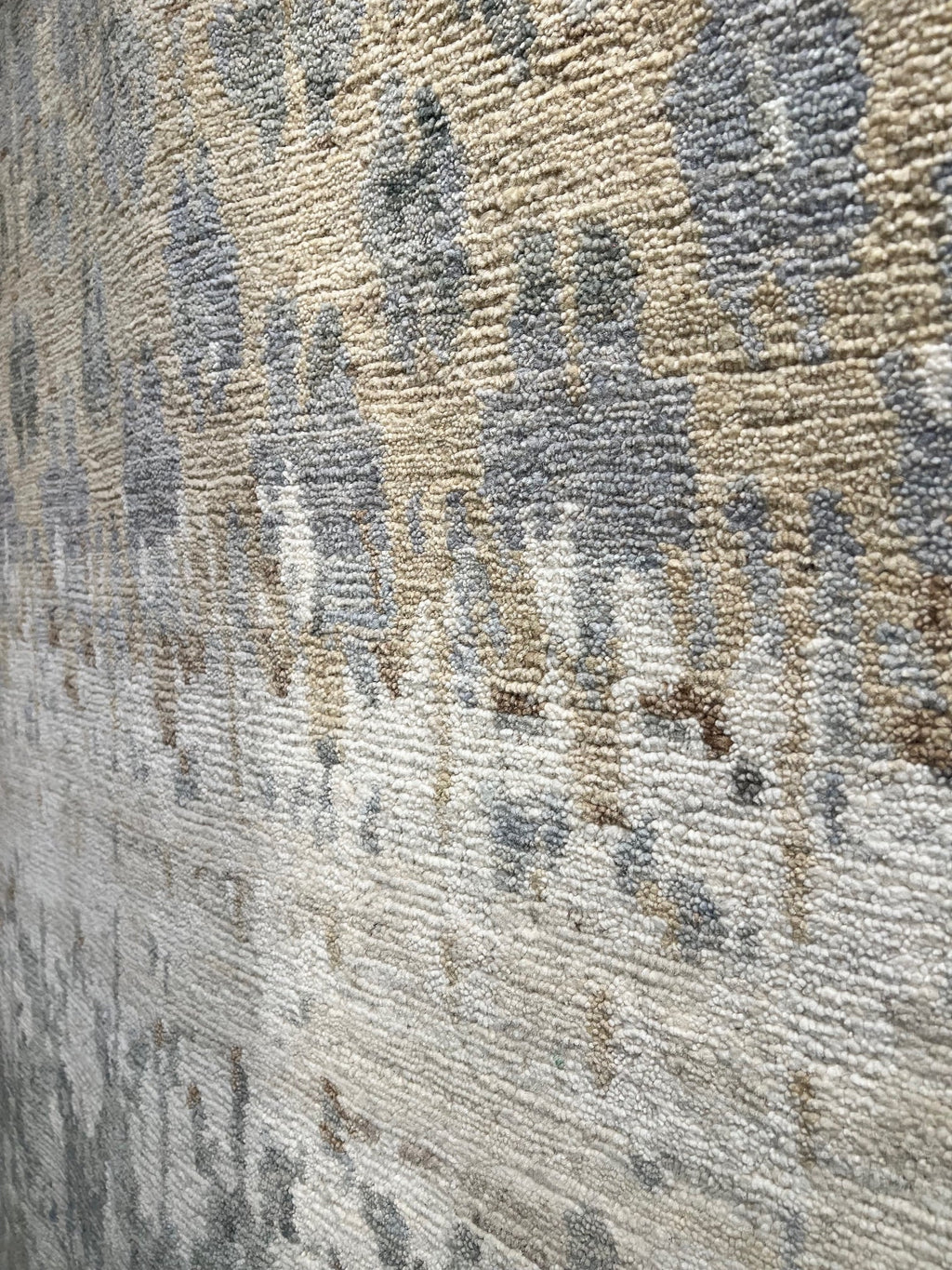 62178 Irezumi PW Blue Mantis Modern Rug