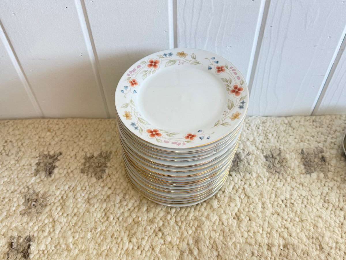 32 plates, three sets, dinner,