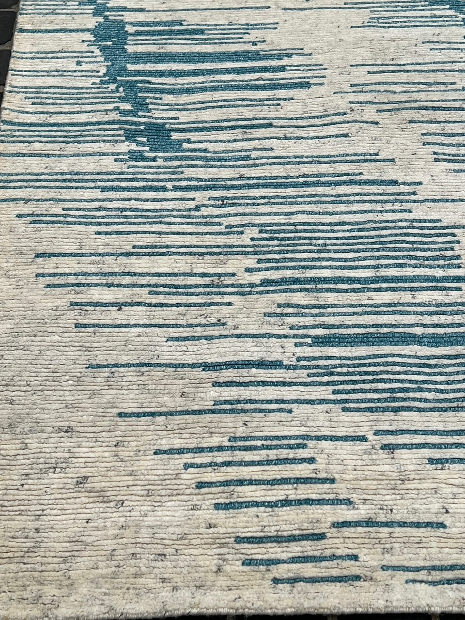 64180 India hand knotted wool Rug