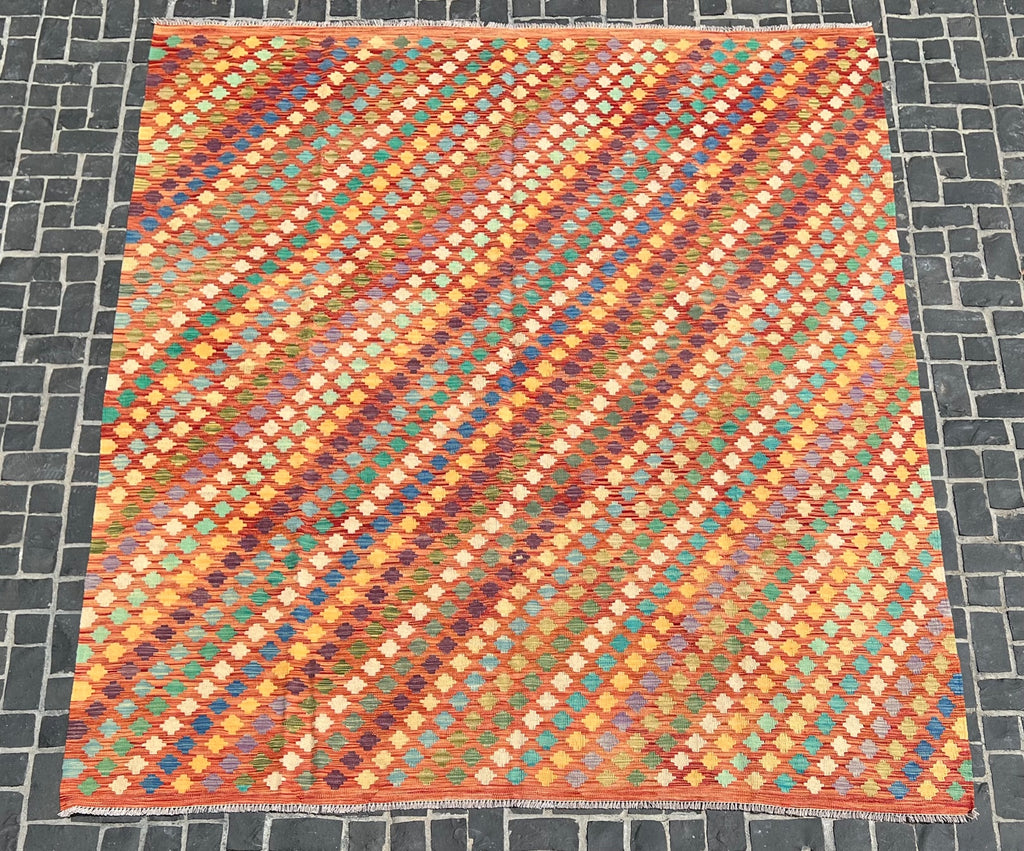 C64979 Tribal Rug