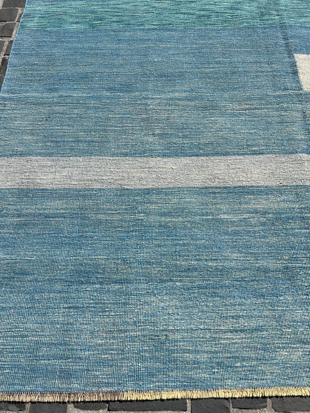 P182594 8'3"x11'5"