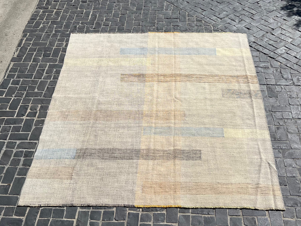 P182610 Fine Afgan Kilim