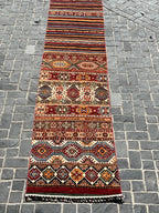 6280107 Afgan Runner