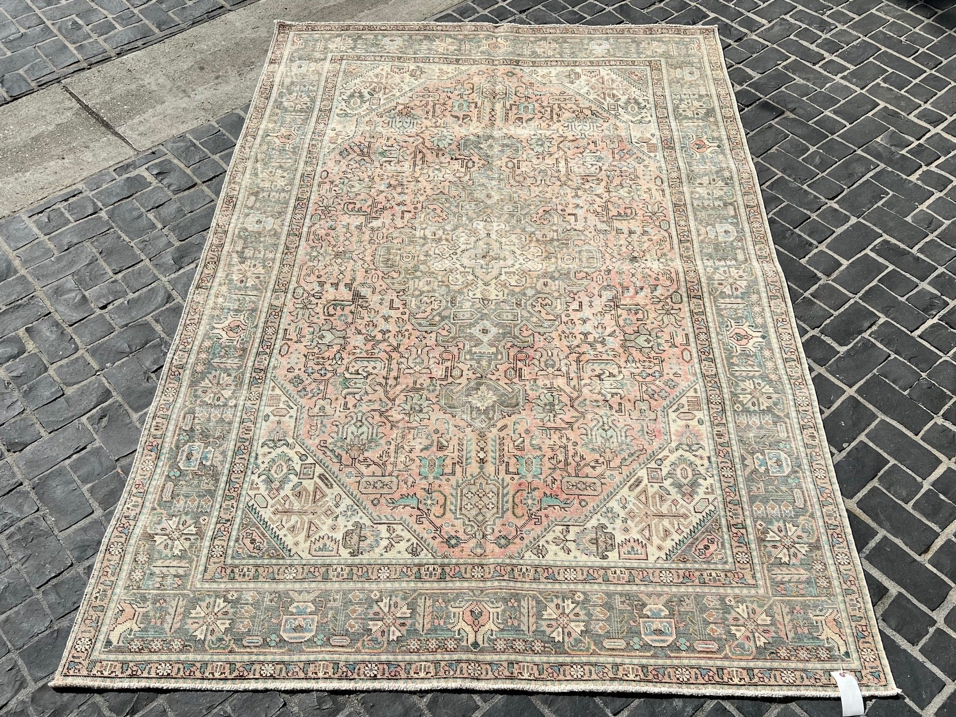 P927/96/15270 Iran Rug