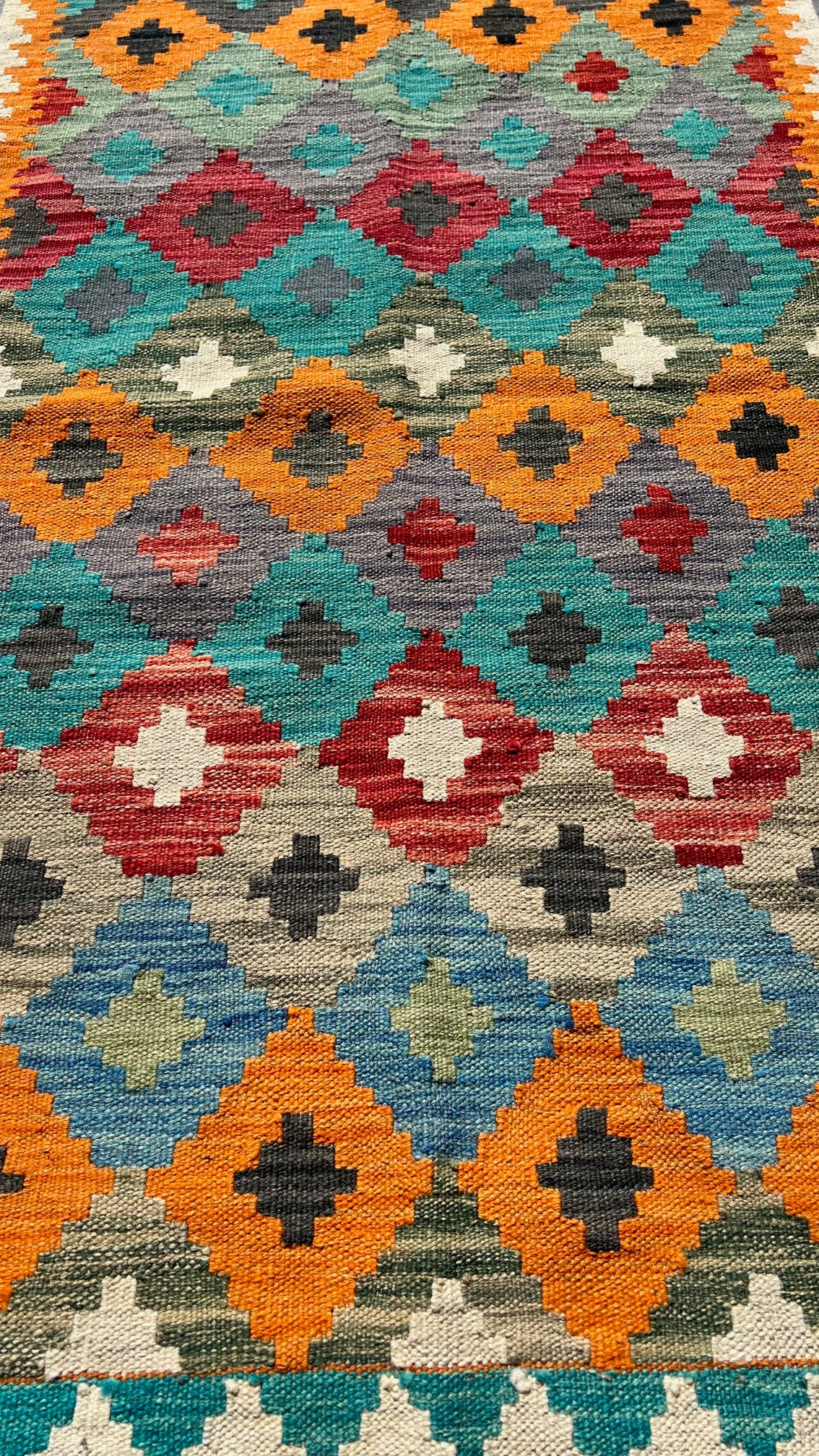 C84/381 Afgan Runner