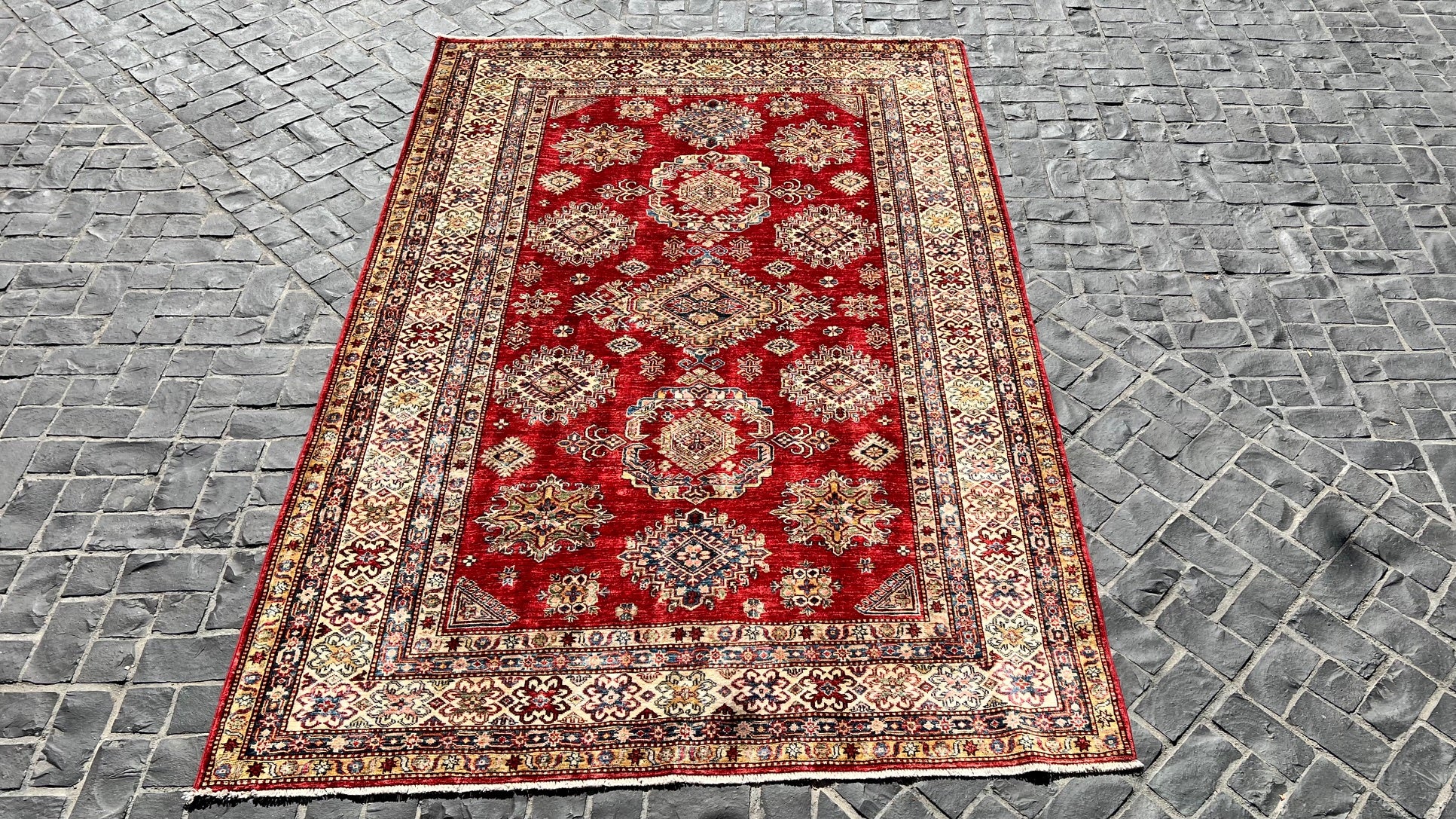 C26/134 Kazak Rug