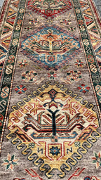 C35/166 Traditional Runner