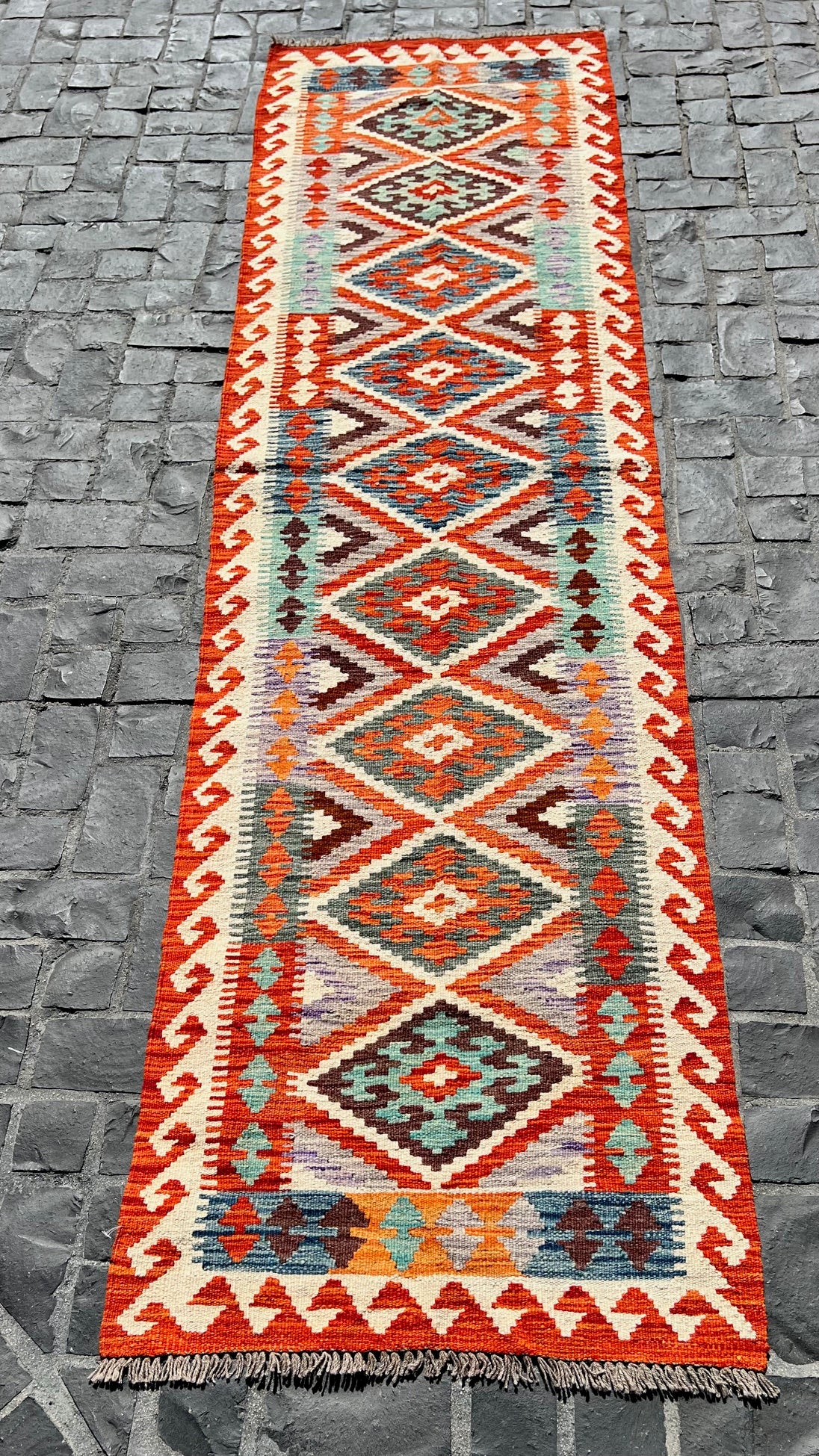 C84/380 Afgan Runner