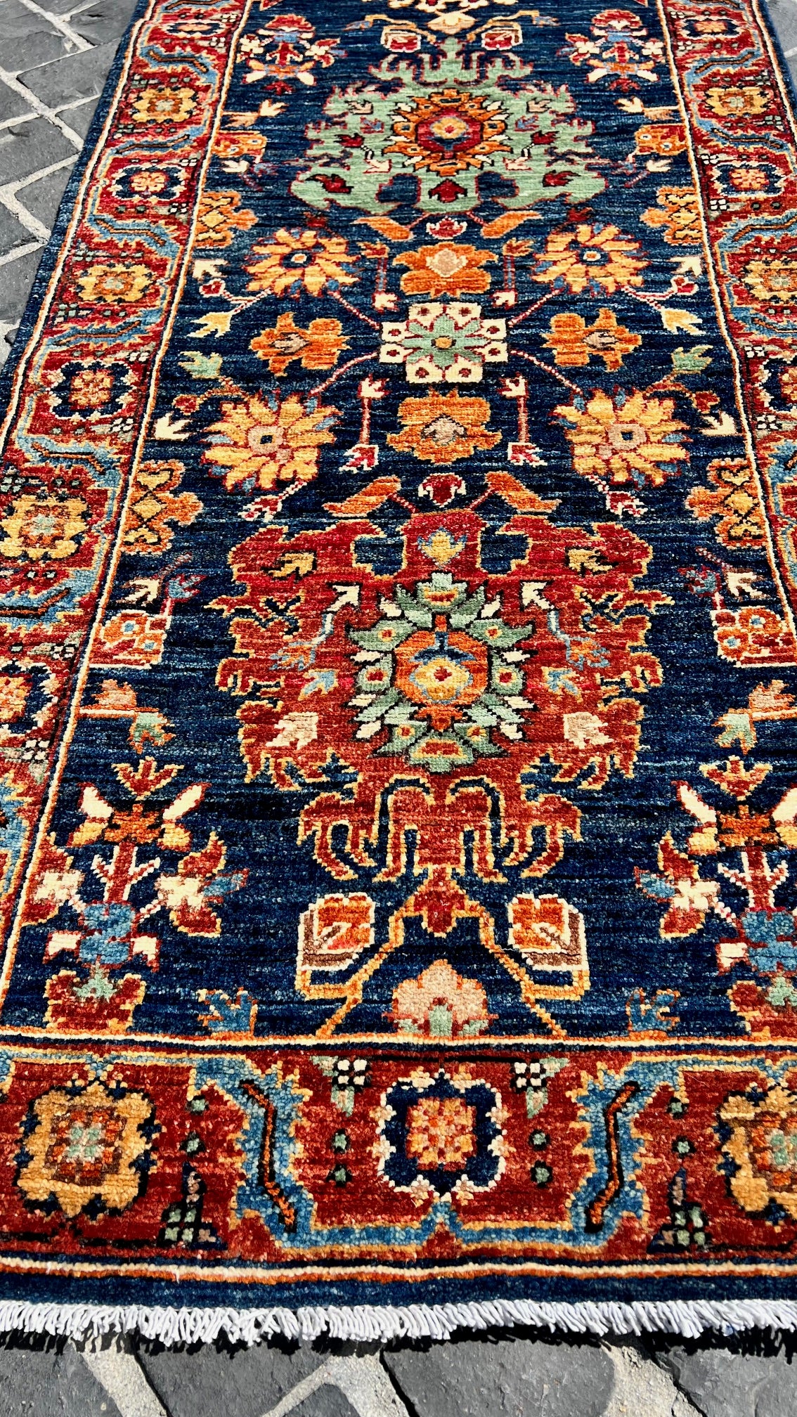 C47/199 Traditional Runner