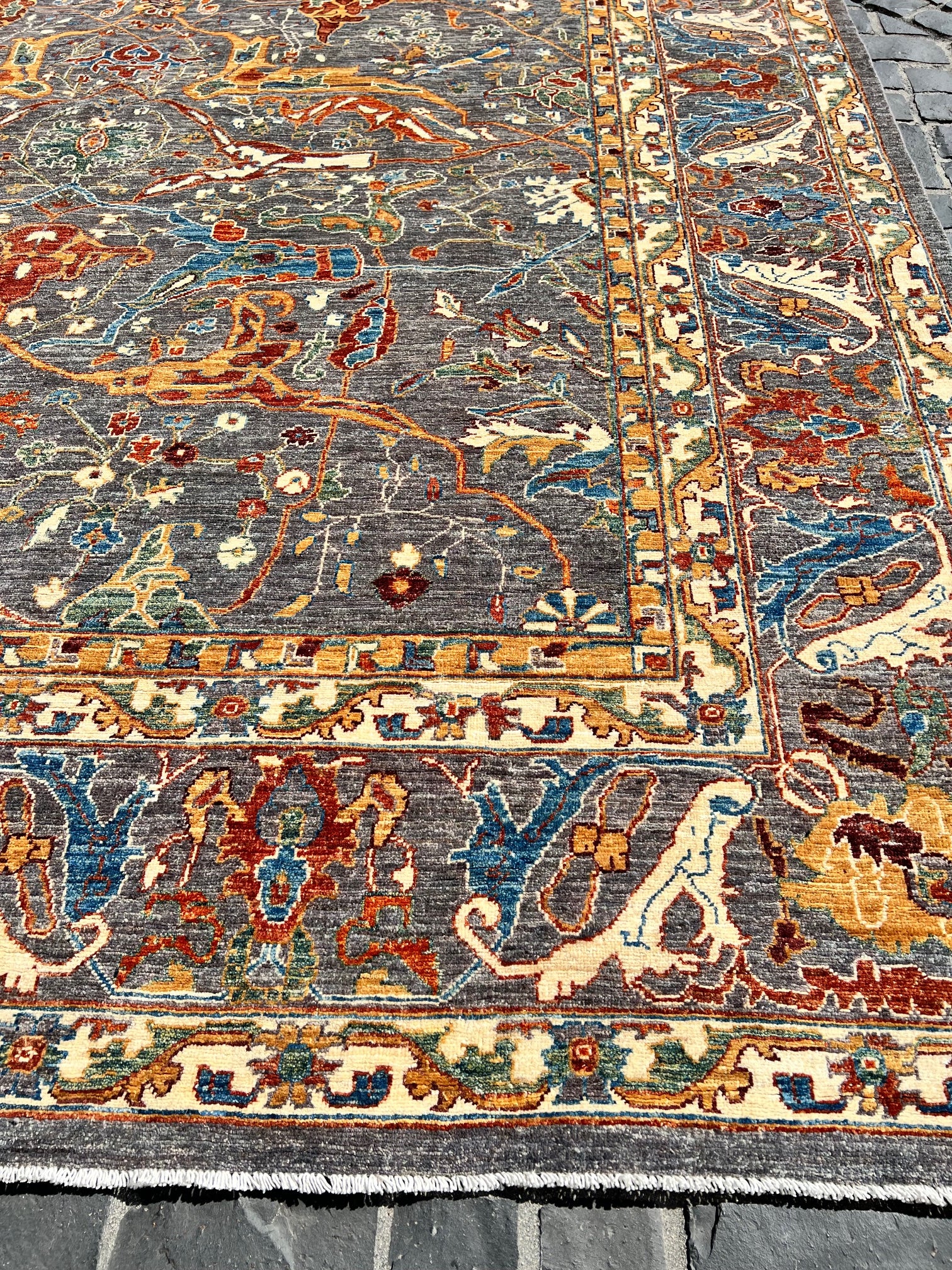 C41-185 Afgan Rug