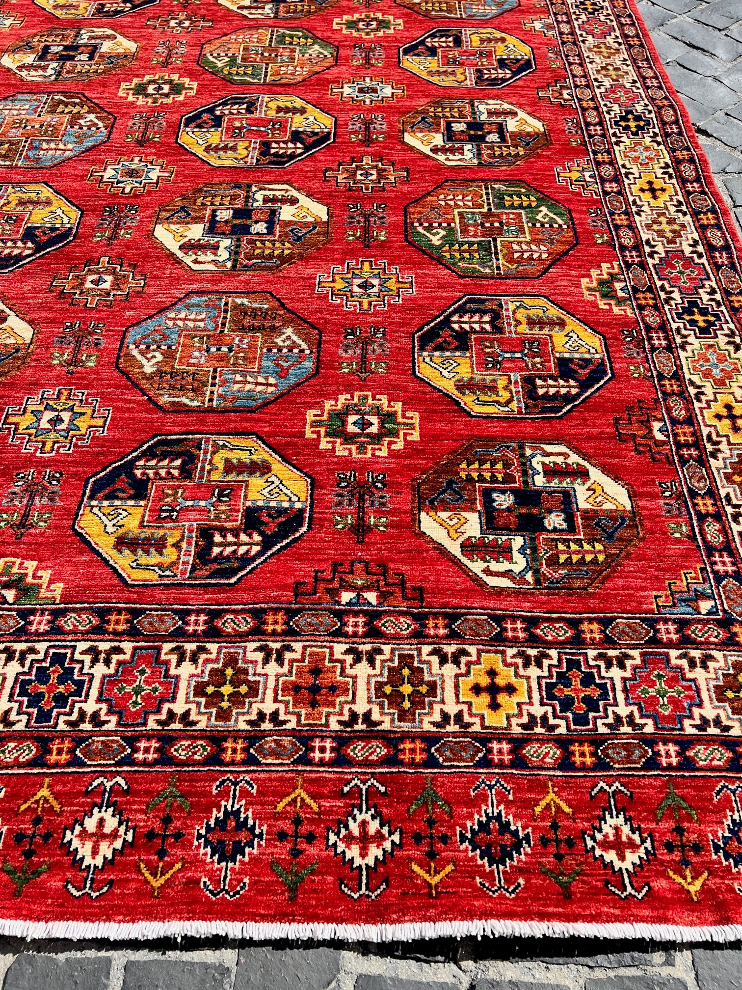 C71-255 Turkman Rug