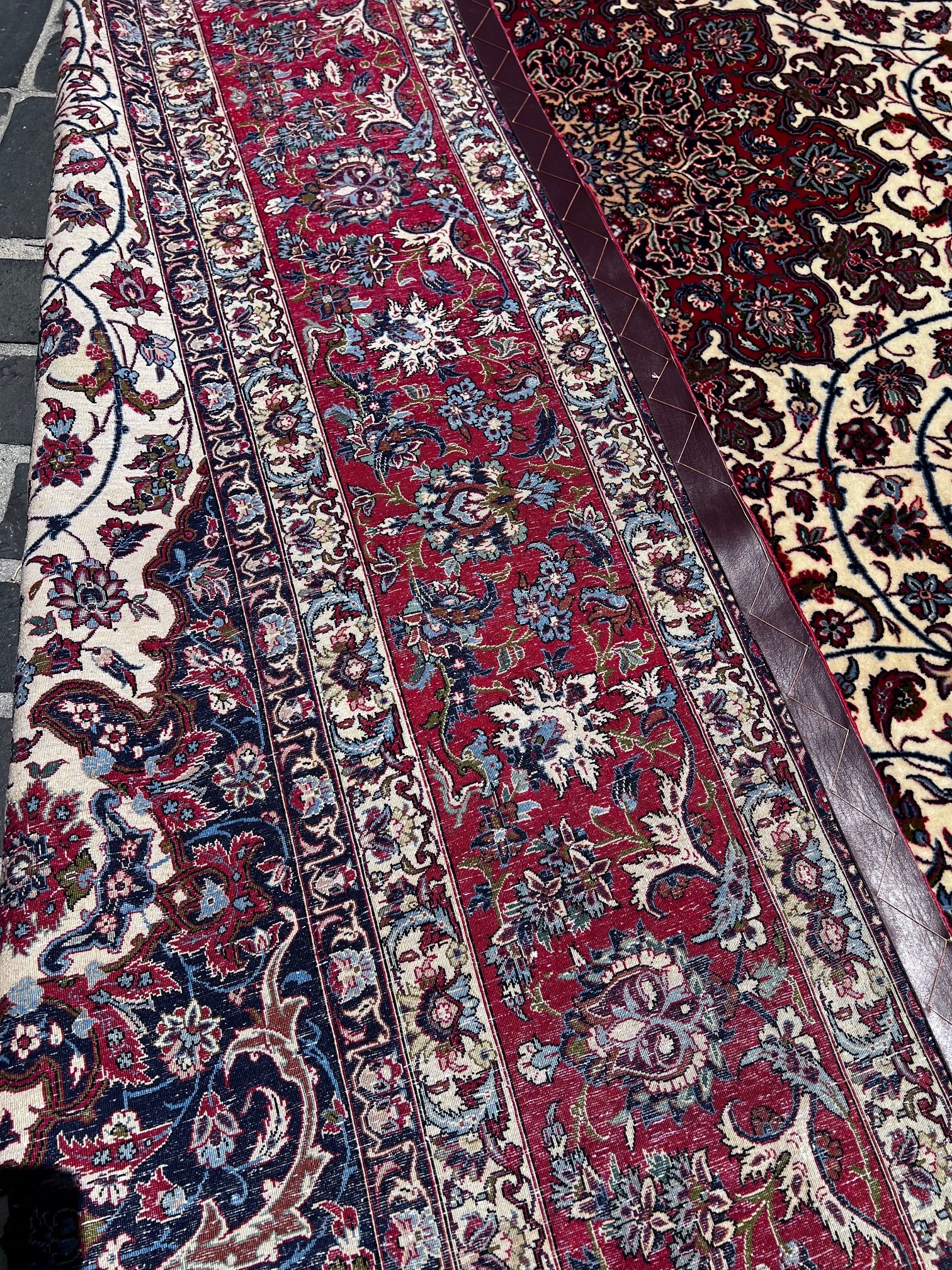 052425/A 6'6"x10'4" Fine Persian Isfahan